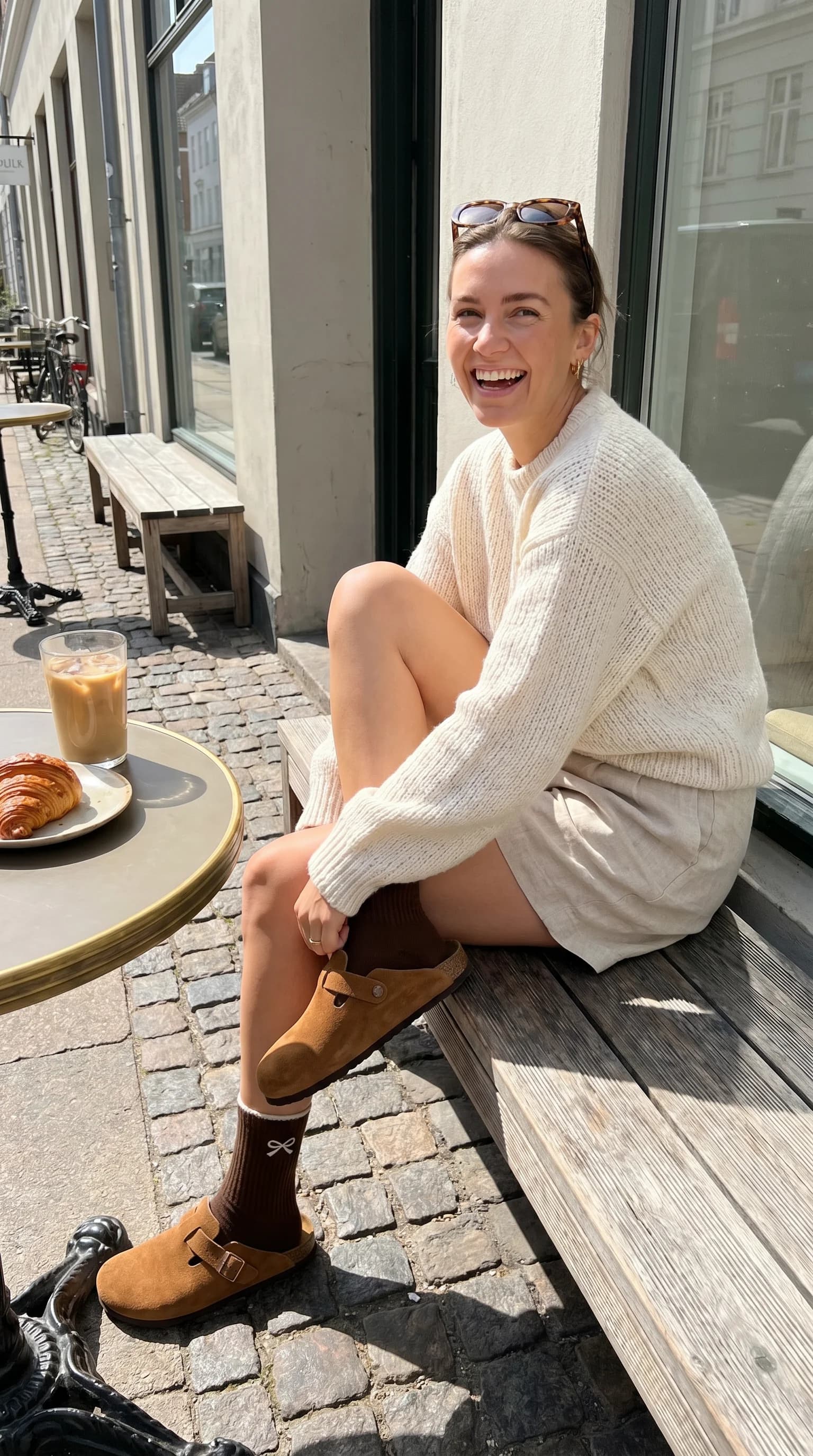UGC billede med Brun